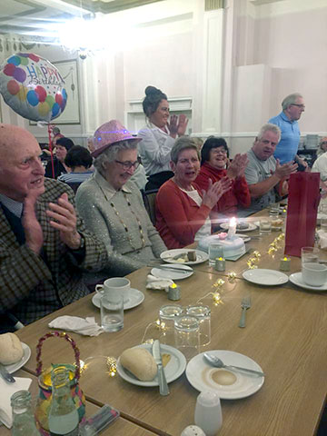 clapping happy birthday